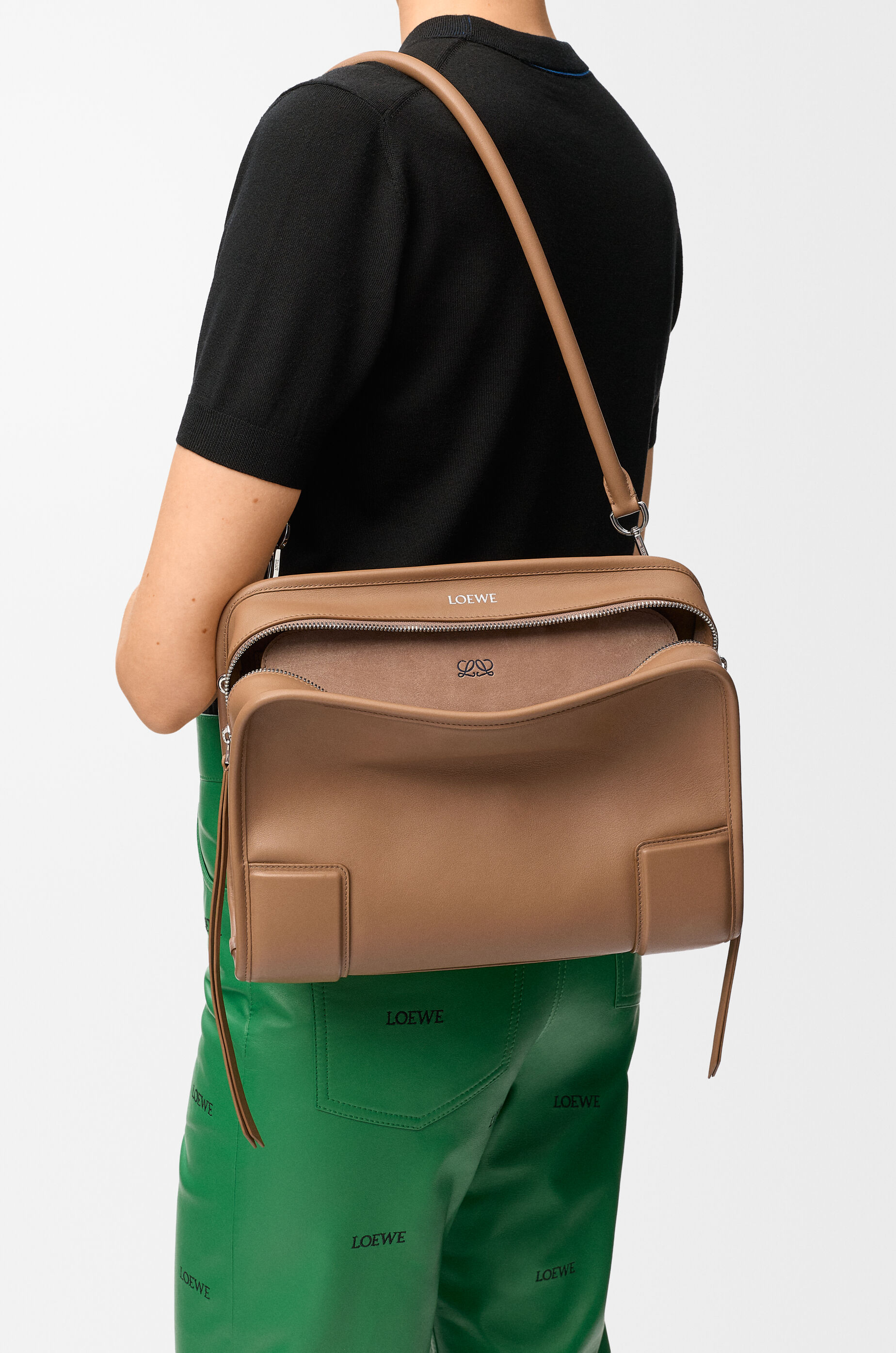 Medium Amazona 180 bag in soft calfskin Brown - LOEWE USA Official