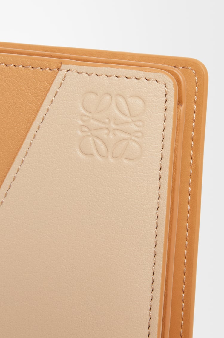 LOEWE Cartera compacta con cremallera Puzzle en piel de ternera Desierto Cálido/Papercraft
