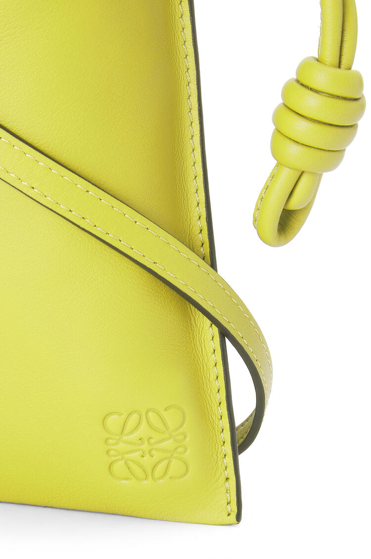 LOEWE フラメンコポケット (ナパカーフ) Lime Yellow