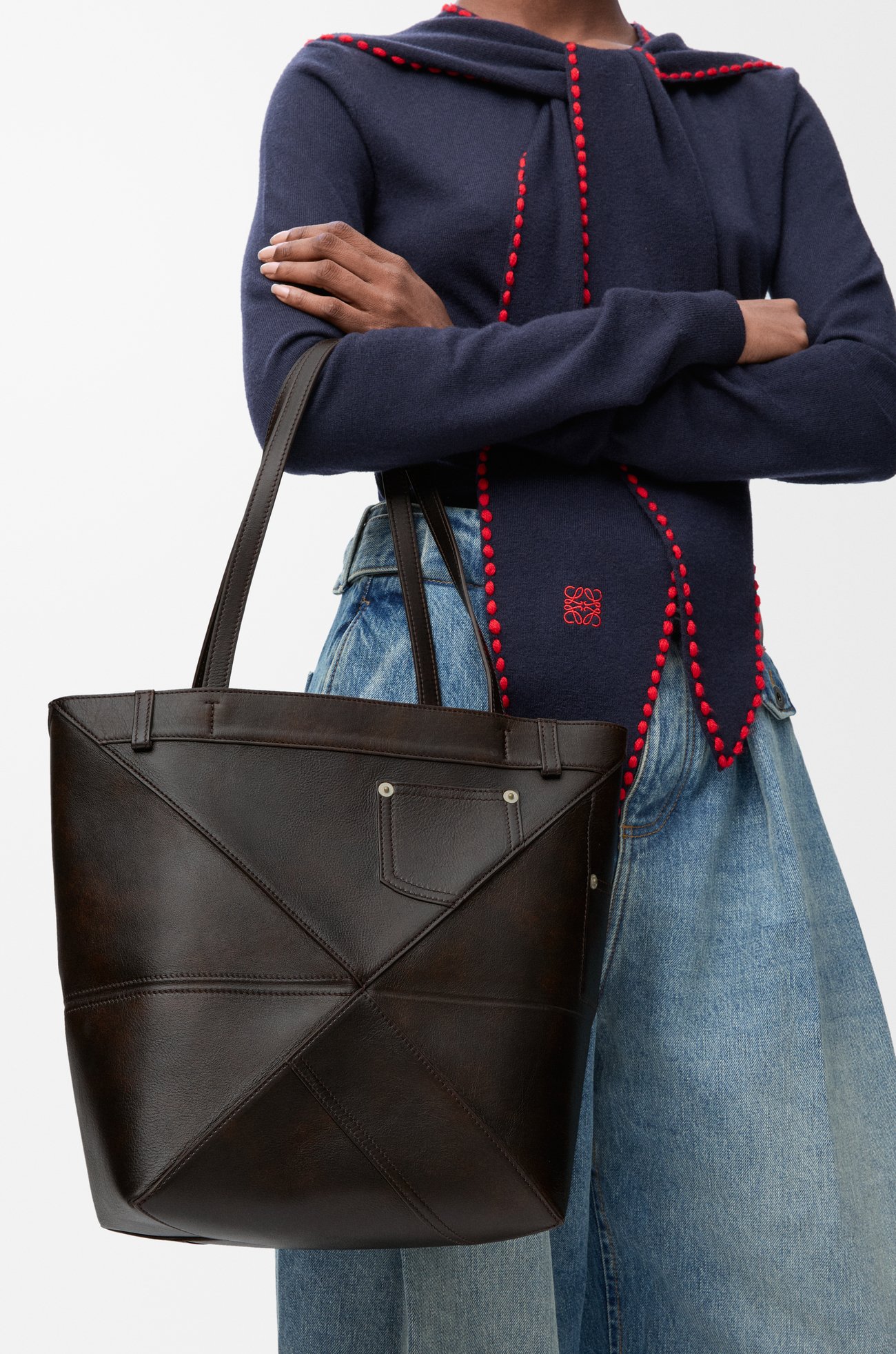 LOEWE 中号亮面牛皮革 Puzzle Fold Panta 手袋 复古棕色