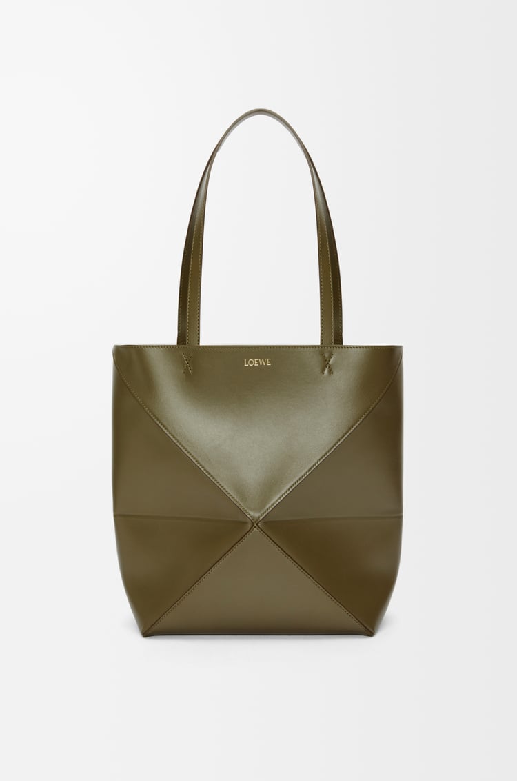 LOEWE Bolso Puzzle Fold tote mediano en piel de ternera Verde Caqui Oscuro