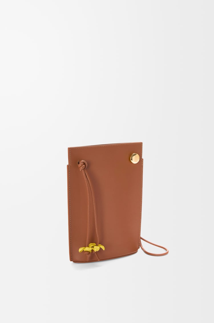 LOEWE ペブル ダイス ポケット（クラシックカーフ） タン/サニー