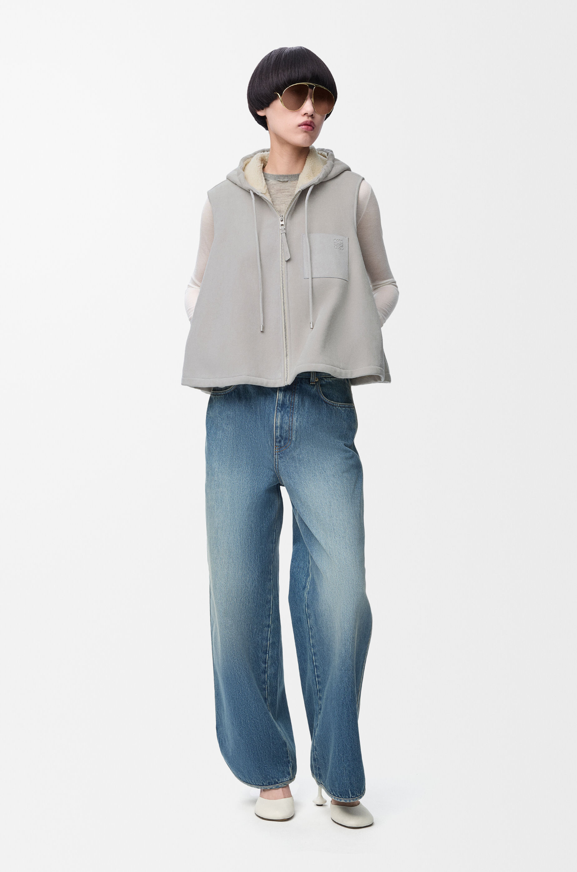 国内配送【LOEWE】ウール&シアリング ベスト フーデッド ベスト（シアリング） グレー - LOEWE