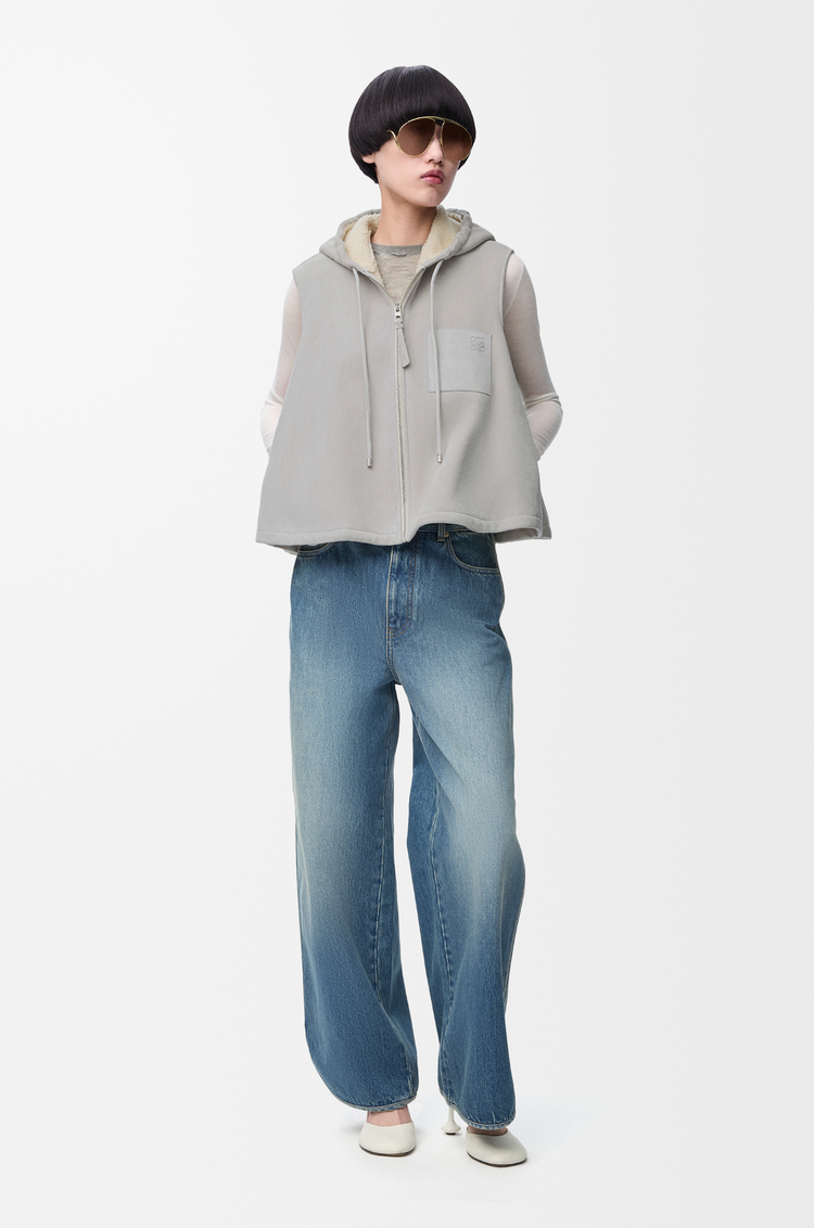 LOEWE Hooded vest in shearling 라이트 그레이 멜란지