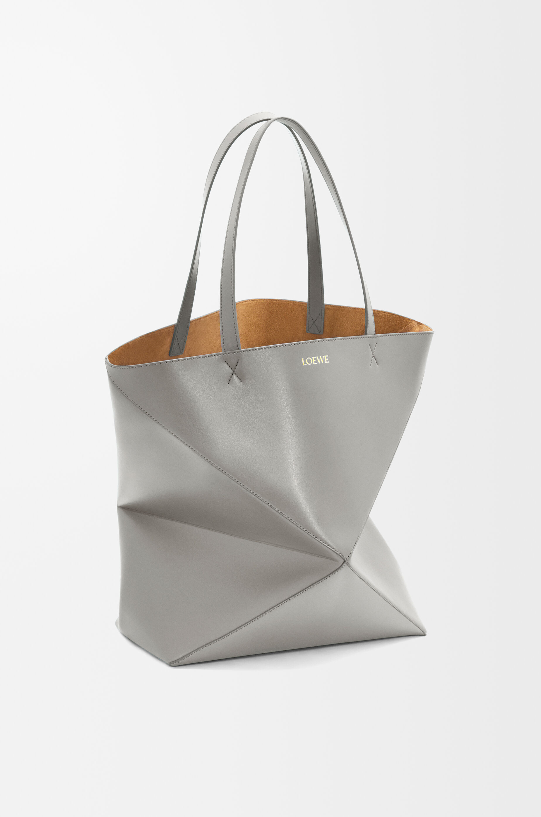 期間限定 数量限定 パズルフォルド トート XL（シャイニーカーフ） グレー - LOEWE バッグ