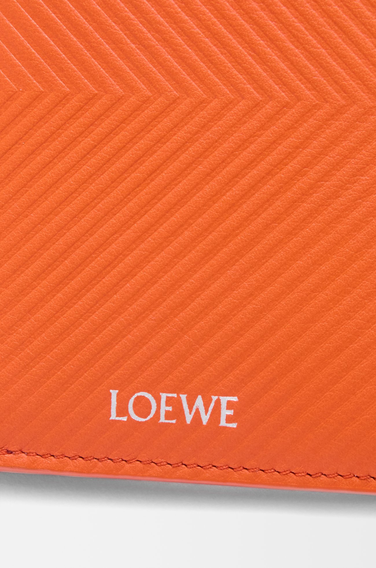 LOEWE Slim compact walllet in textured classic calfskin Orange plp_rd