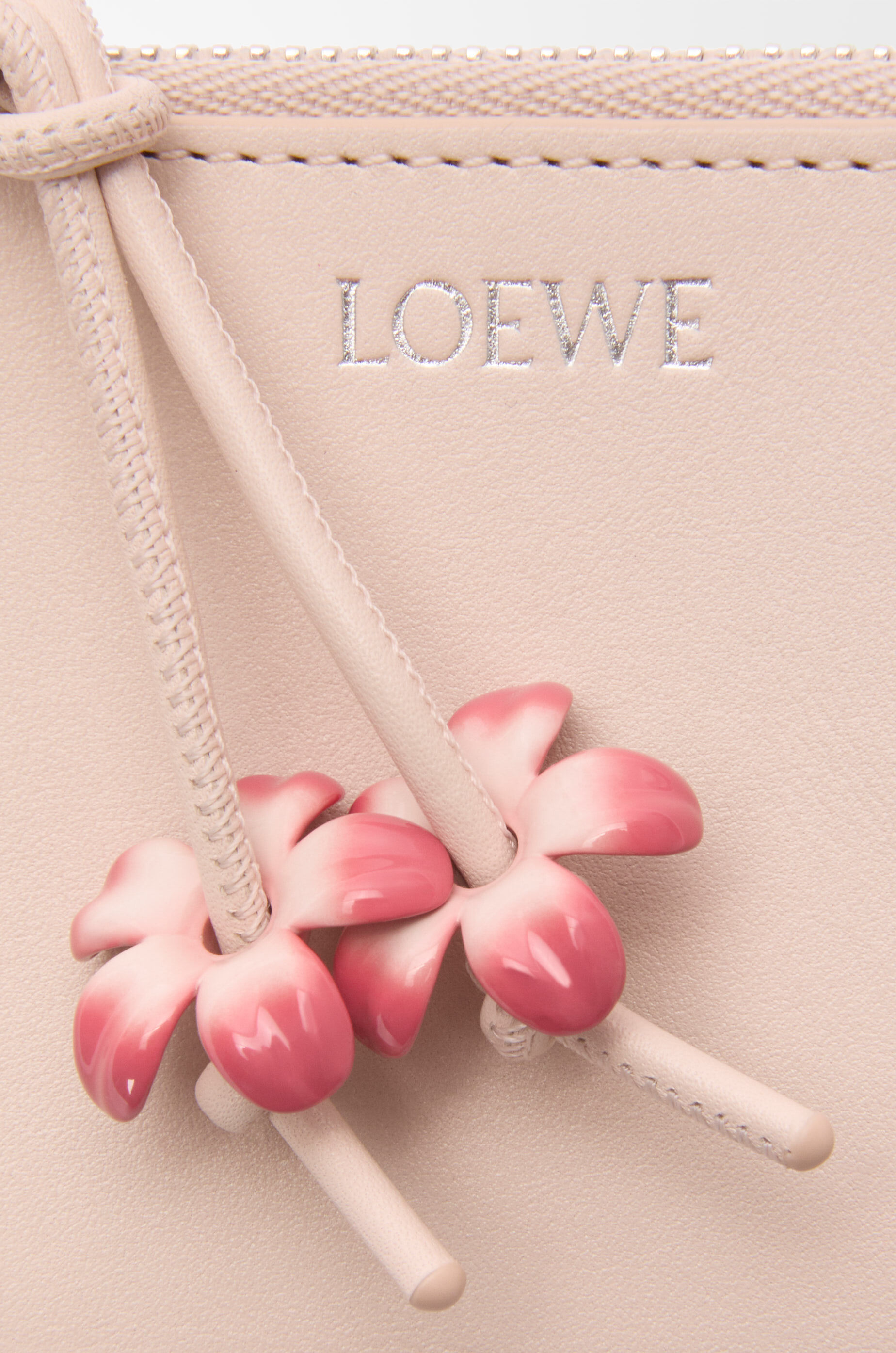 コインカードホルダー（クラシックカーフ） ピンク - LOEWE