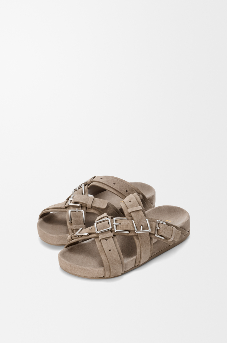 LOEWE タイプ フスベット サンダル（スエードカーフ） Hazelnut