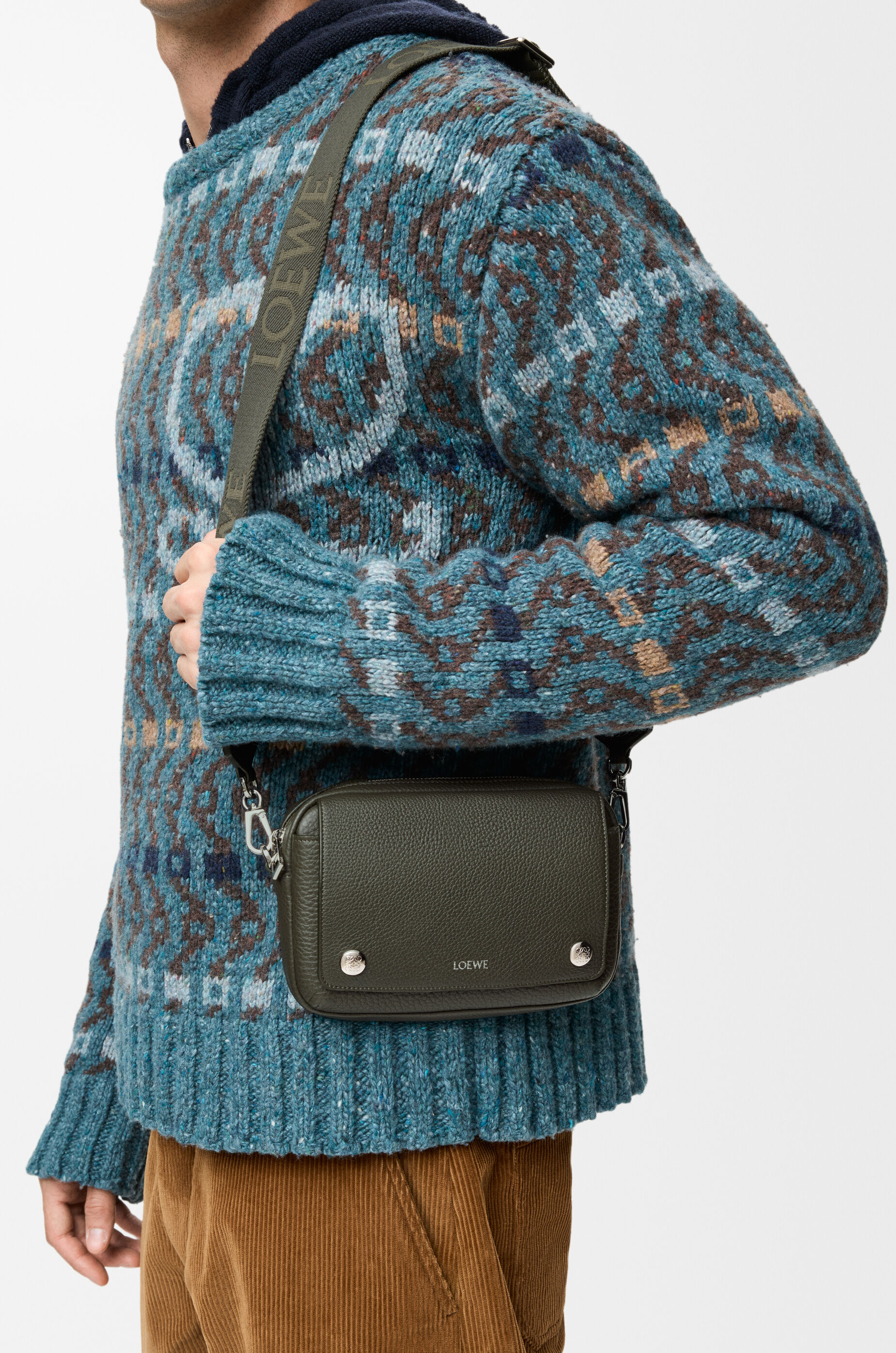 ペブル メッセンジャーバッグ スモール（サプルグレインカーフ