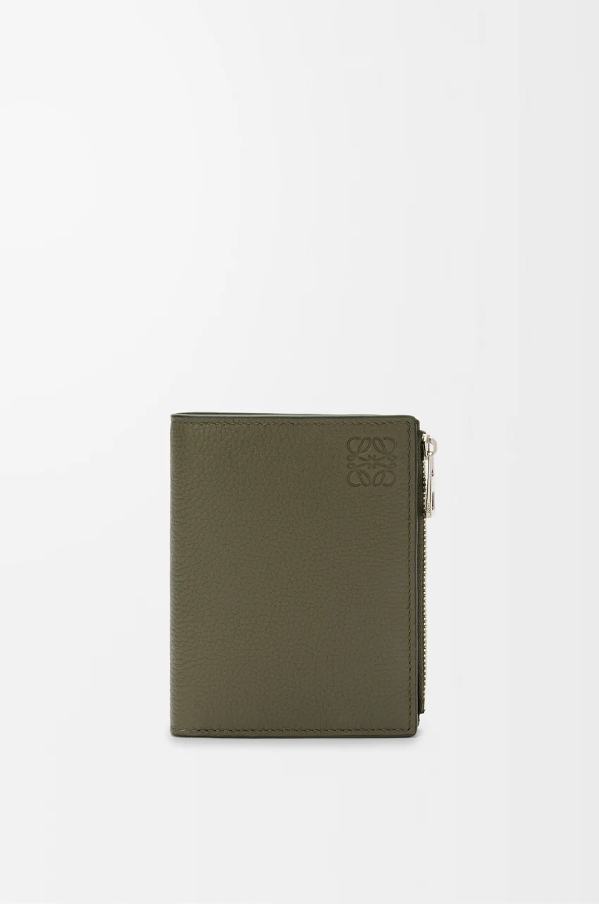 Slim compact wallet in soft grained calfskin