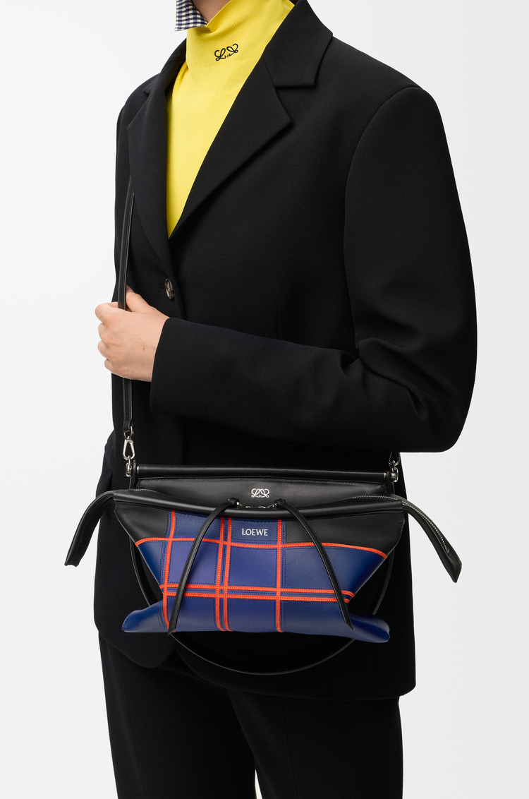 LOEWE Bolso Whisker pequeño con intarsia a cuadros Negro/Multicolor