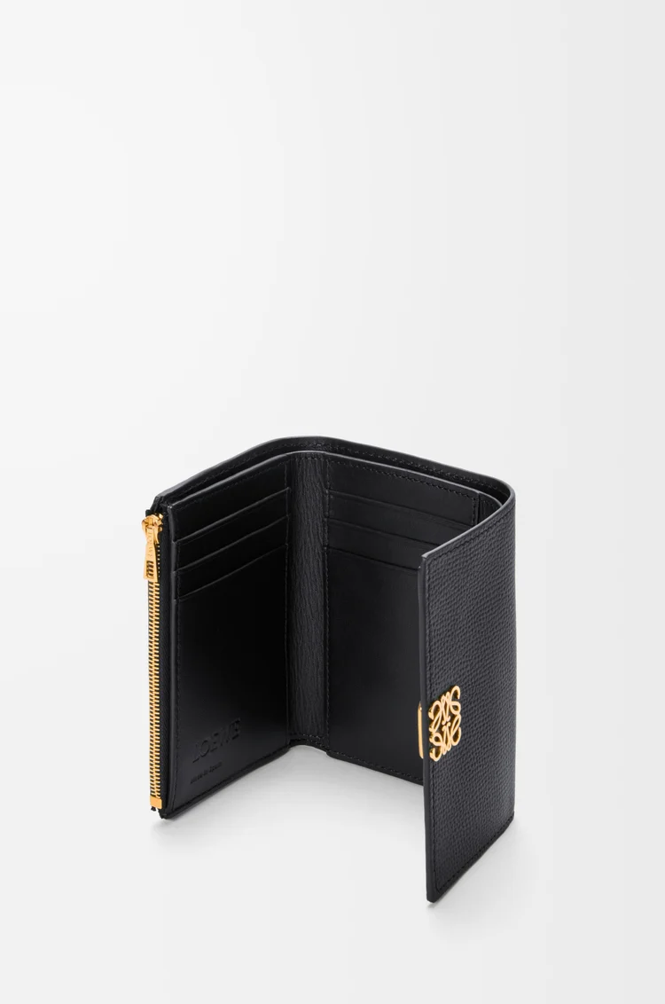 LOEWE 애너그램 스몰 버티컬 지갑 - 페블 그레인 카프스킨 블랙/골드