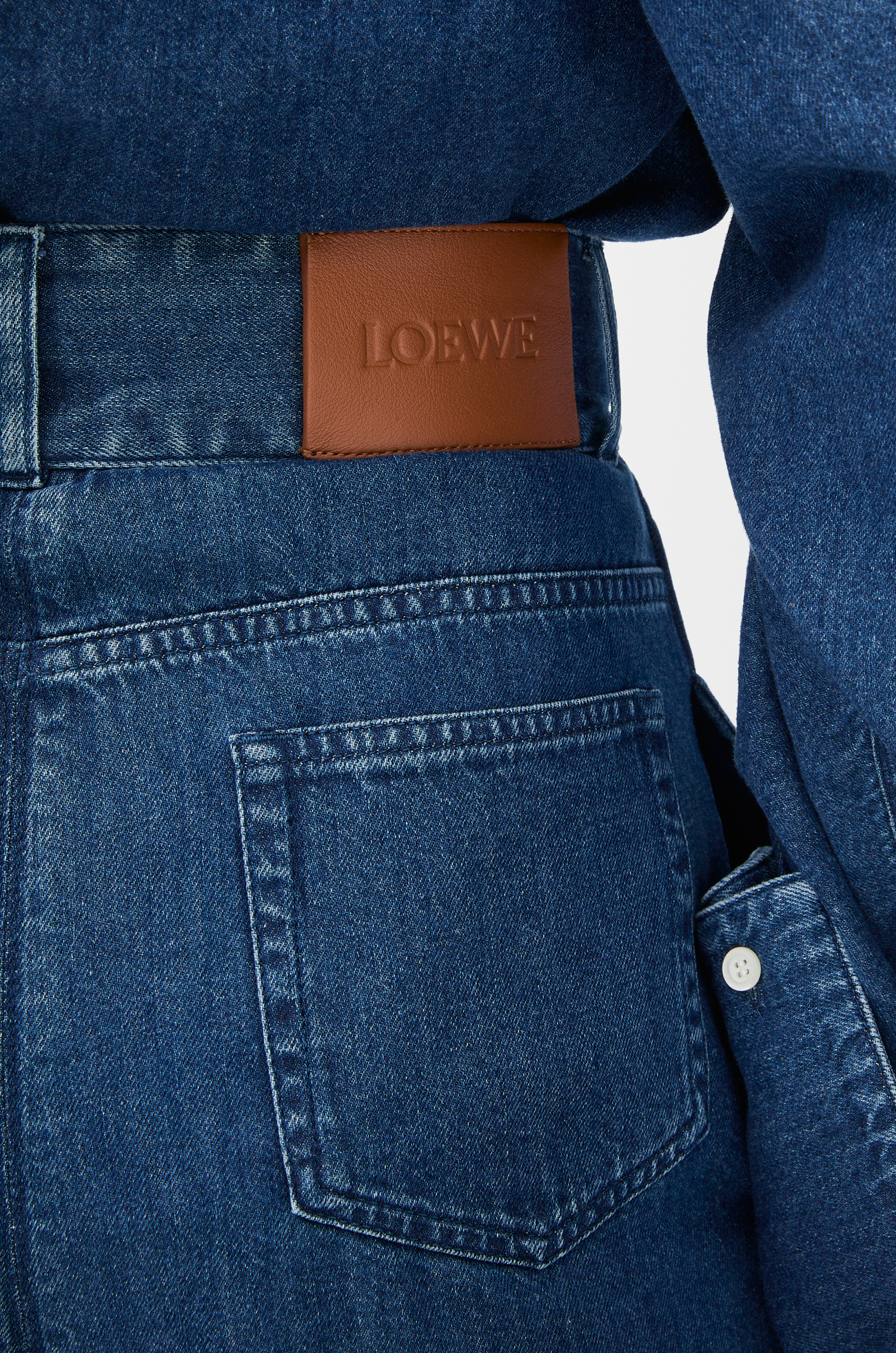 LOEWE 丹寧布圍裹式牛仔褲 水洗丹寧