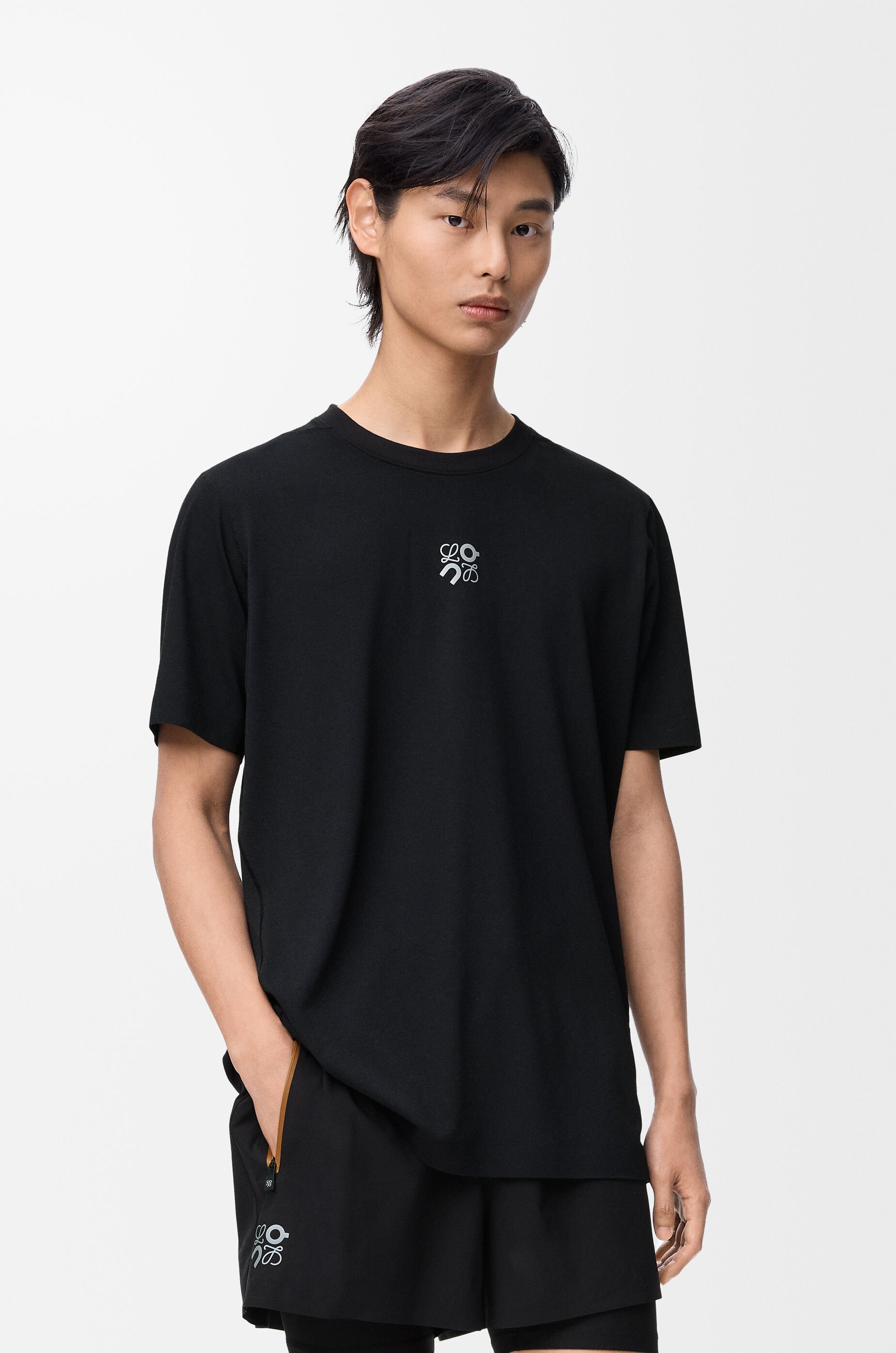 T-SHIRT NOW AVAILABLE IN L -XL 🏷️25k