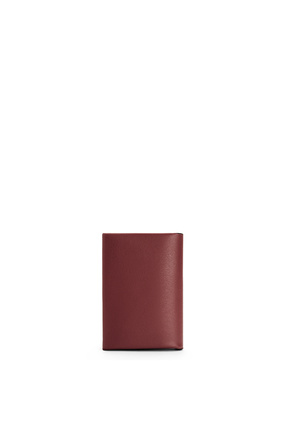 LOEWE Brand bifold card case in calfskin Berry/Light Oat plp_rd