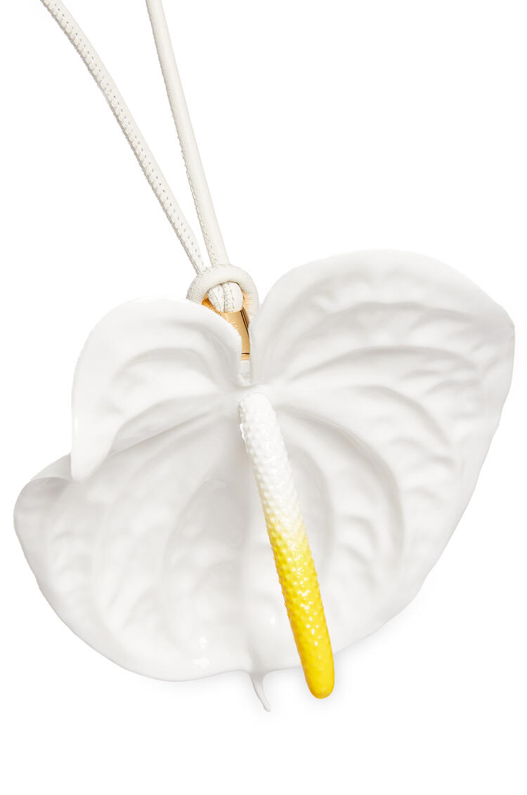 LOEWE Anthurium charm in resin Soft White