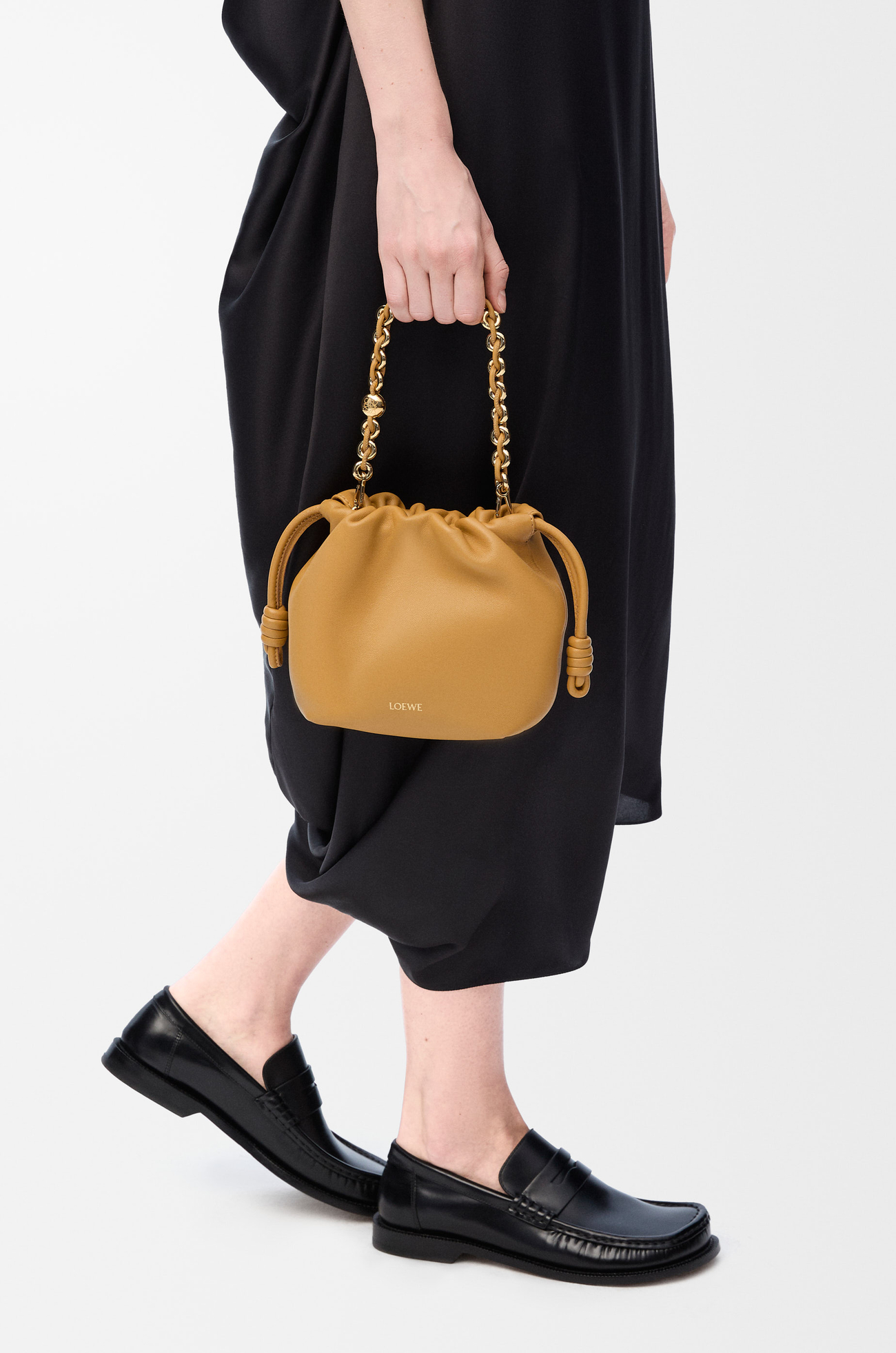 LOEWE Bolso Flamenco Purse mini en piel napa de cordero Sáhara plp_rd