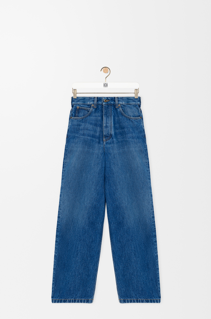 Jeans in denim