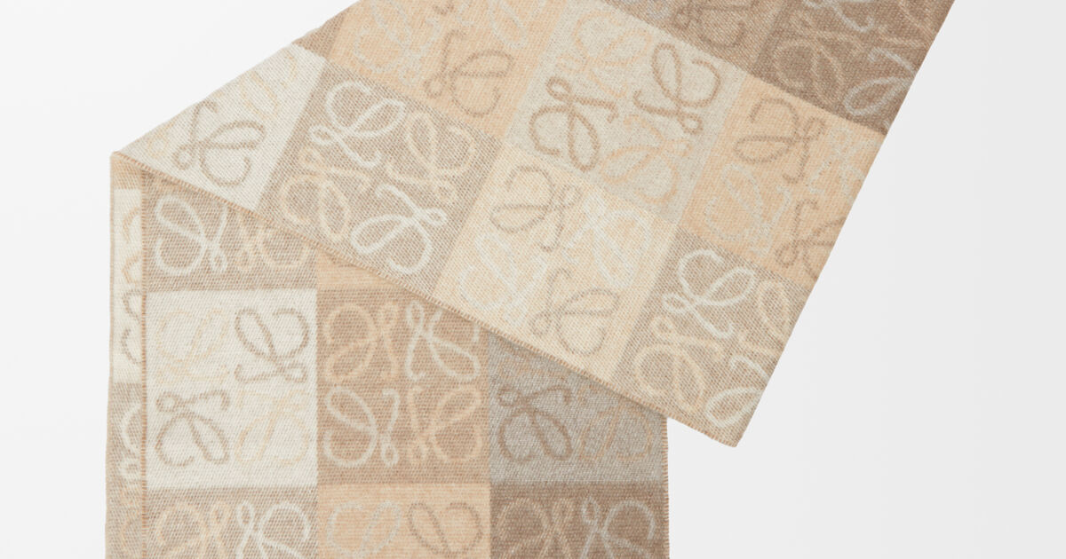 チェッカーボード スカーフ（ウール＆カシミヤ） ホワイト - LOEWE 