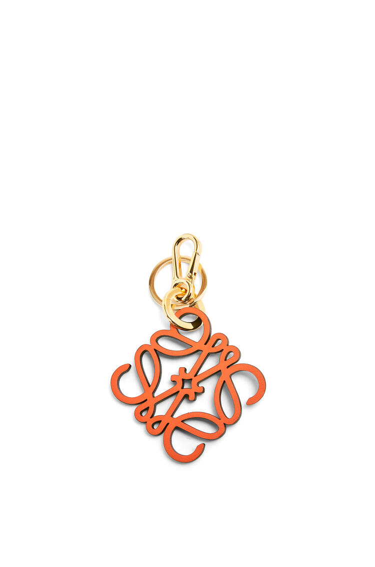 LOEWE Anagram charm in calfskin Orange/Gold pdp_rd