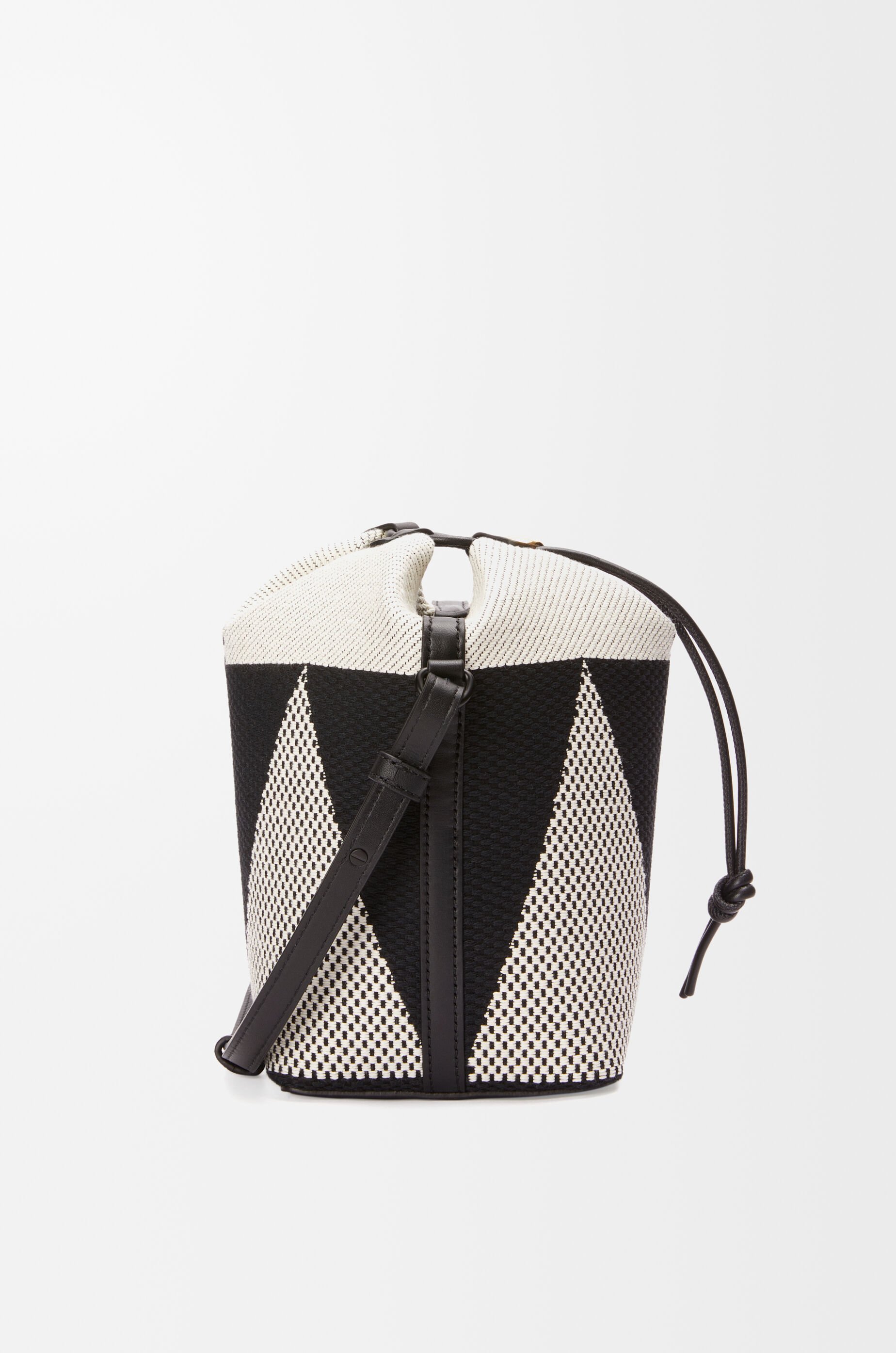 LOEWE SMALL BAG かごバッグ ナチュラル LOEWE ロエベ かごバッグ SLIT MINI BAG スリットバッグ ミニ