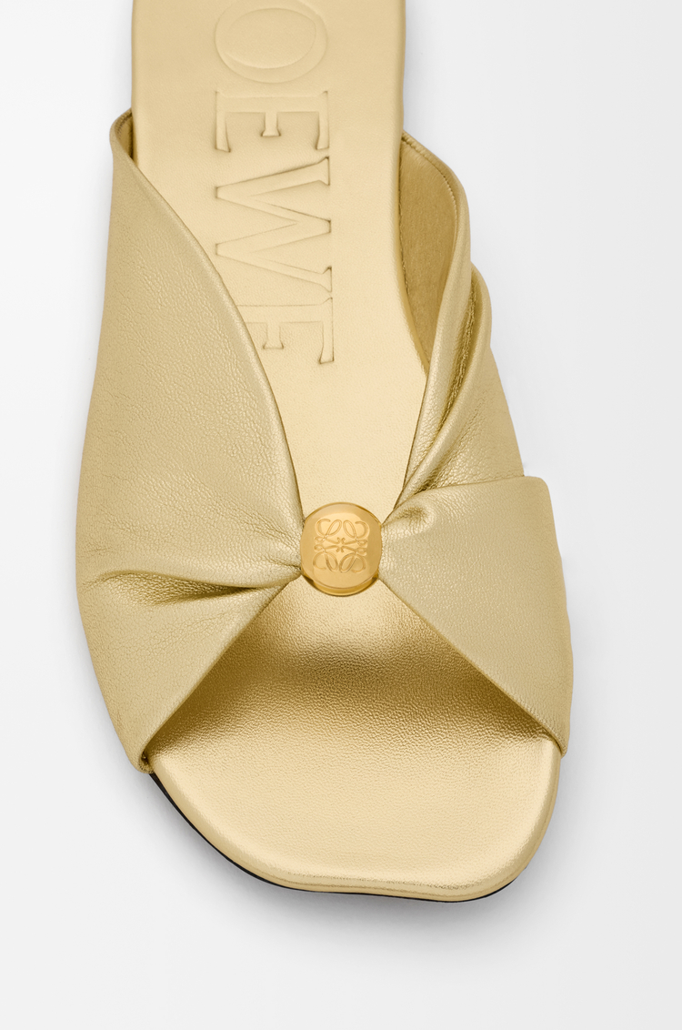 LOEWE Pebble 柔軟層壓小羊皮涼鞋 金色