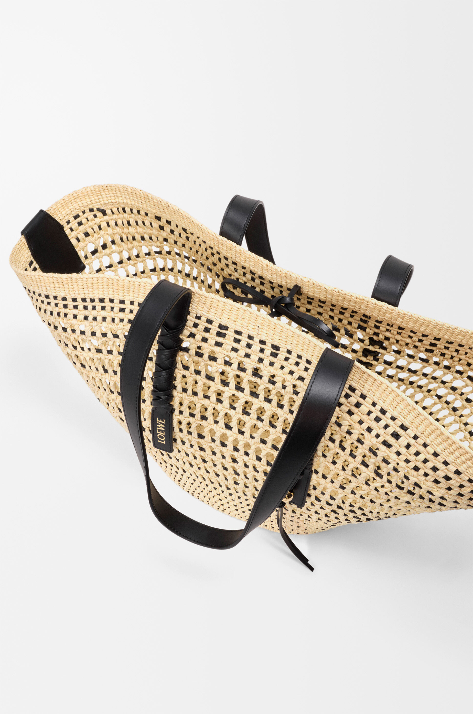 Large Braid basket in iraca palm and calfskin Beige - LOEWE USA