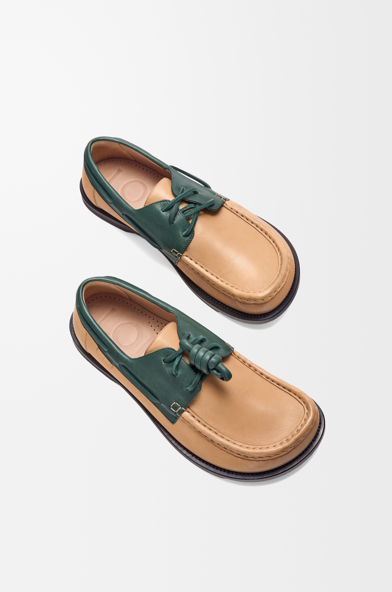 LOEWE Campo boat shoe in soft calfskin Cinnamon/Green