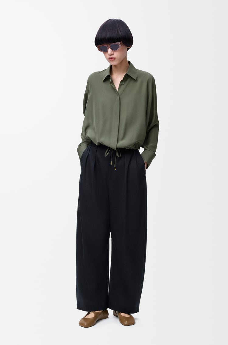 LOEWE Camisa globo en seda Verde Caqui