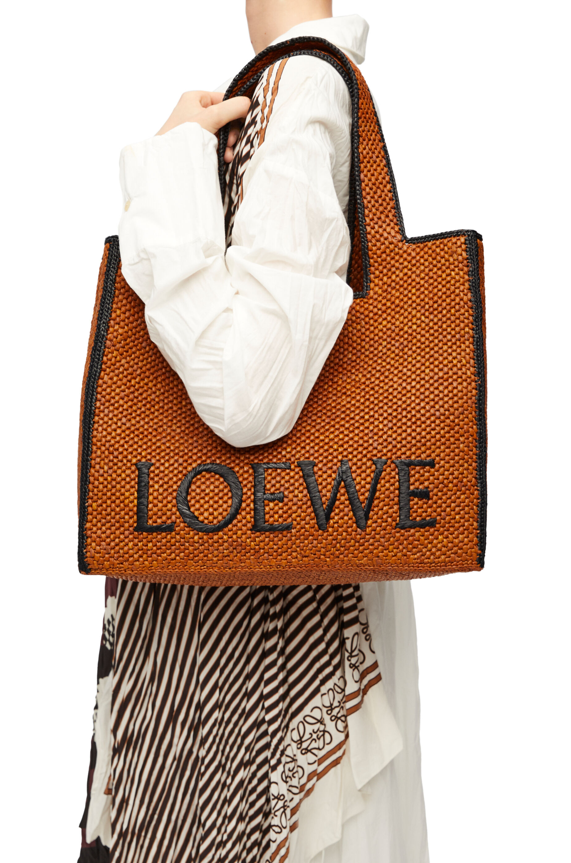 Loewe borse rafia deals