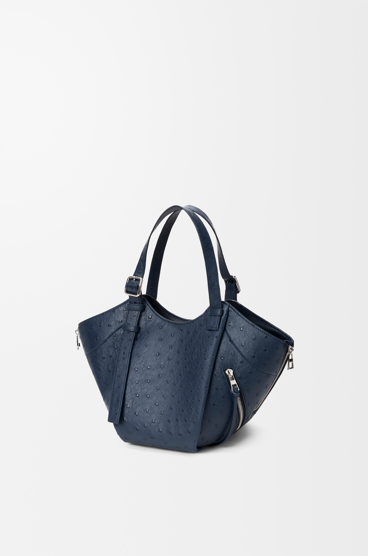 LOEWE ハンモック フリップ バッグ ミディアム（オーストリッチ） ディープネイビー