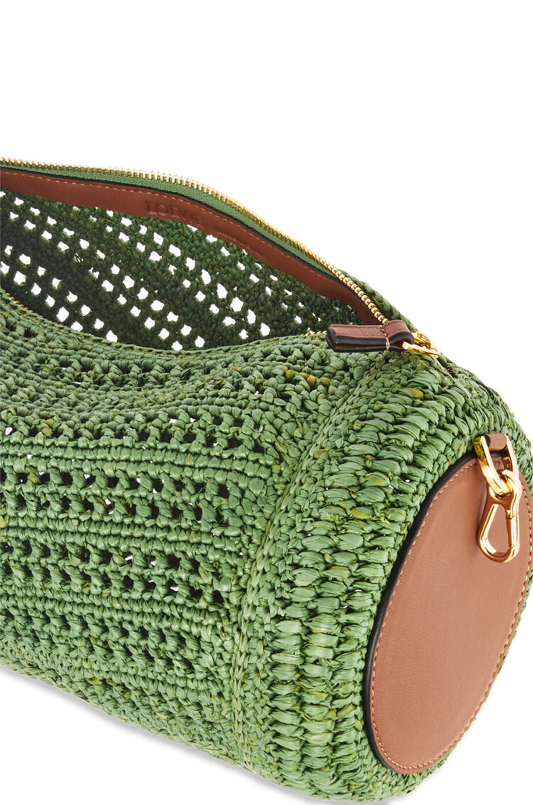 LOEWE Bracelet pouch in raffia and calfskin Green/Tan pdp_rd