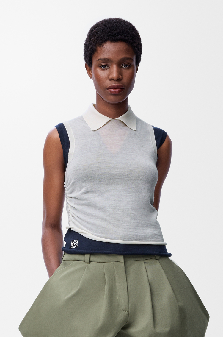 LOEWE Drapiertes Top aus Kaschmir Weiß/Marineblau