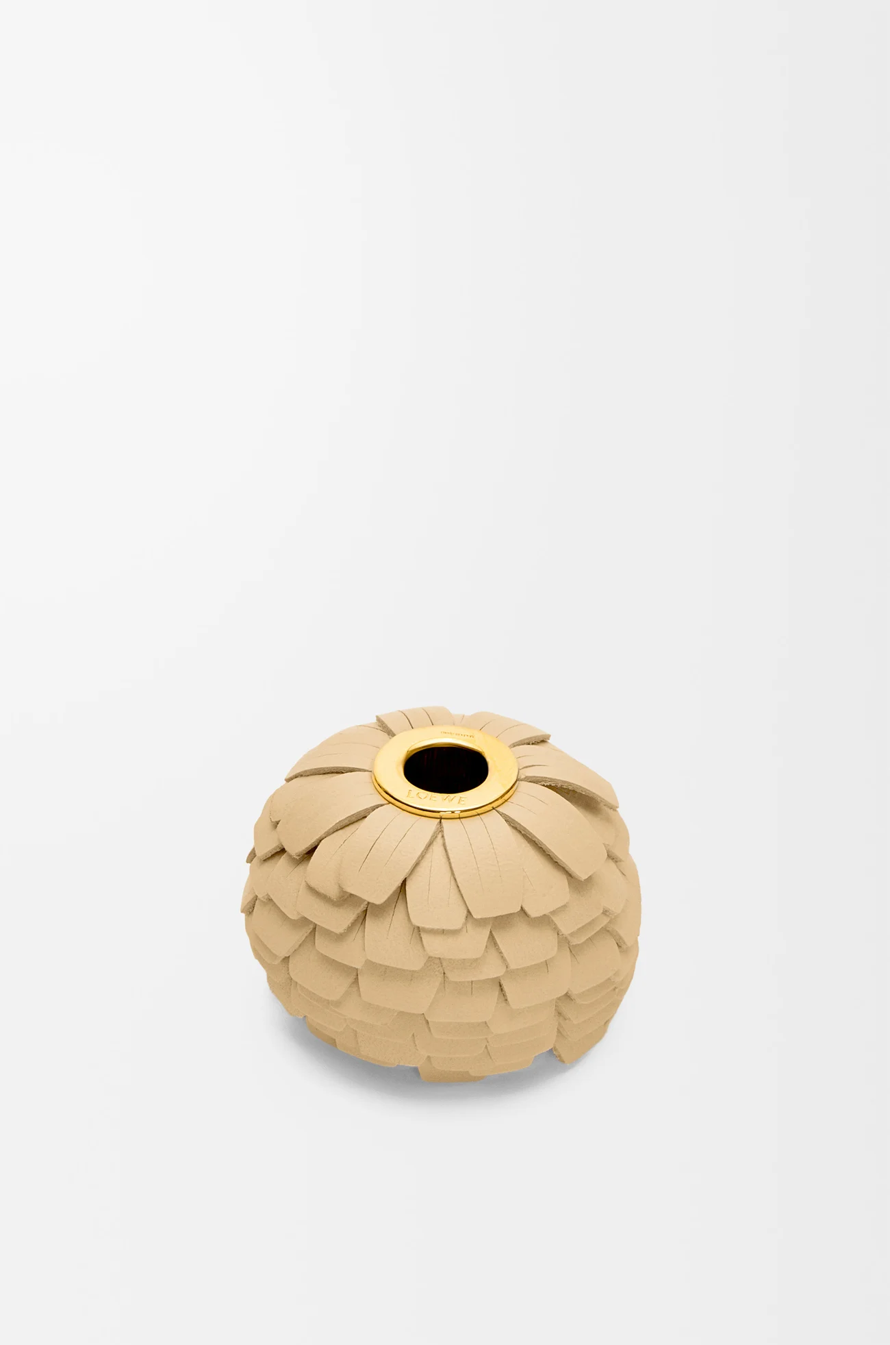 LOEWE フラワー チャーム スモール (カーフ&真鍮) ライトイエロー