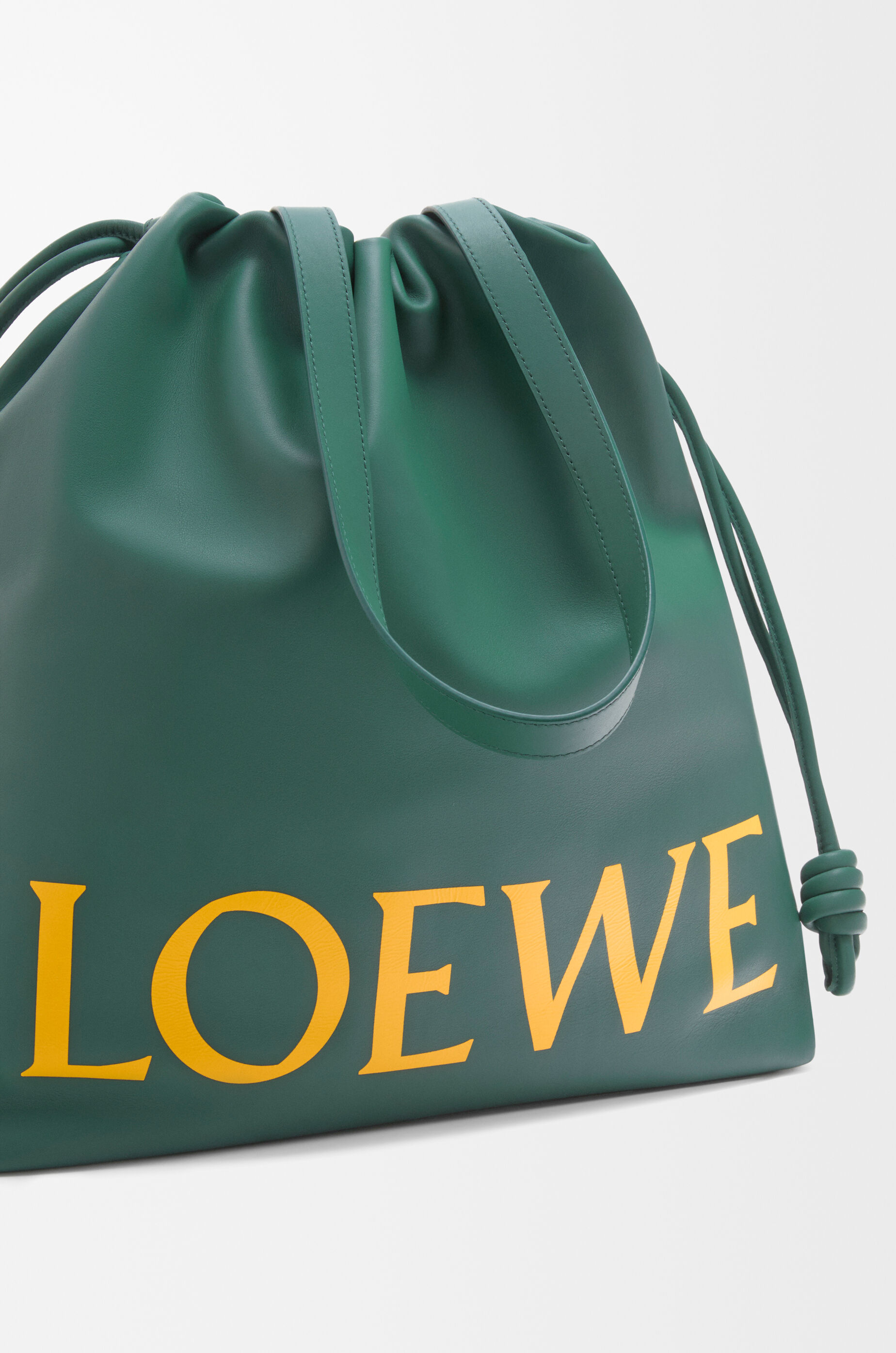 ロエベ　フラメンコロゴトート　現行モデル　フラメンコバッグ フラメンコ ロゴトート（ナパ カーフ） グリーン - LOEWE