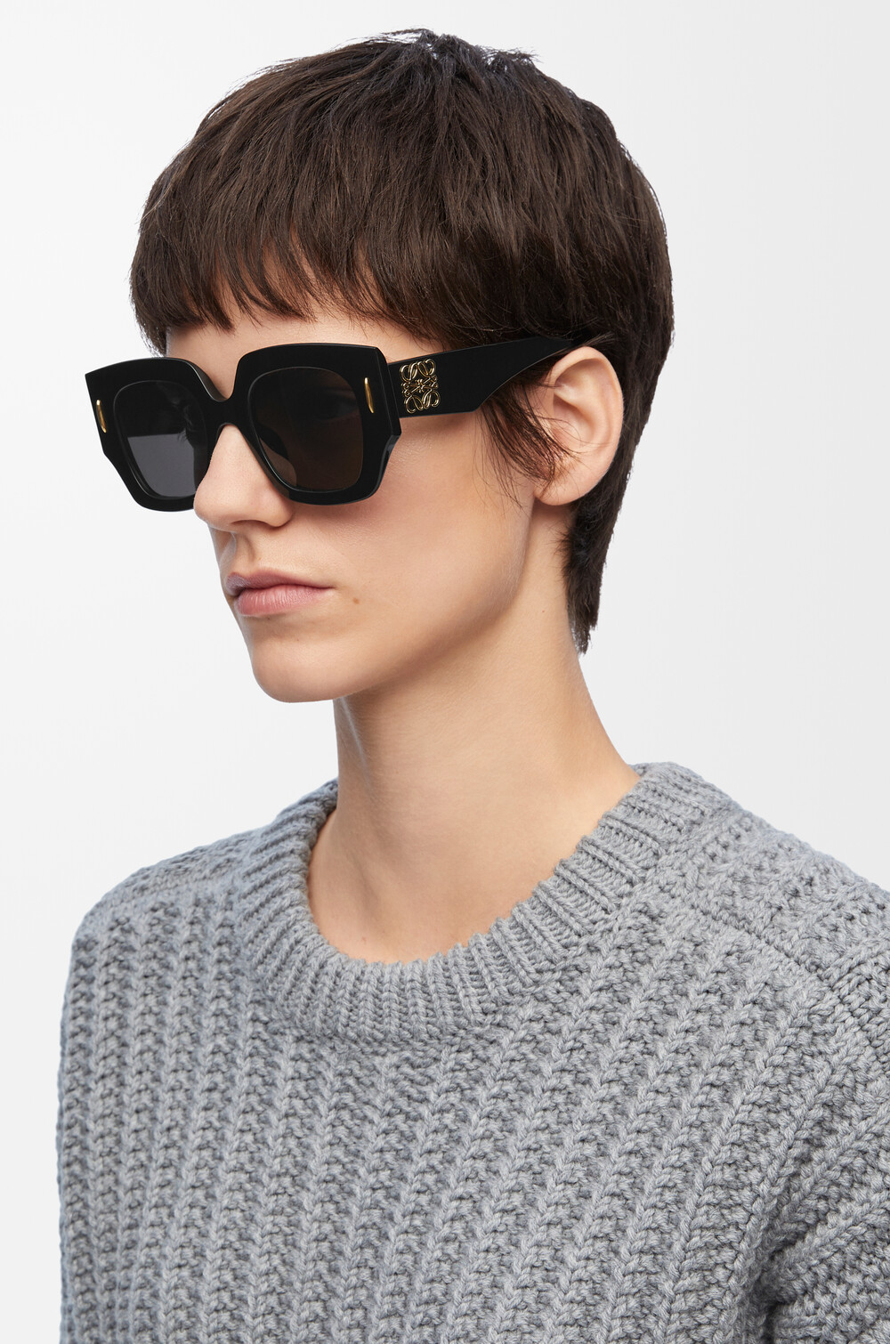 Square Screen sunglasses Black - LOEWE USA Official Website display picture 3