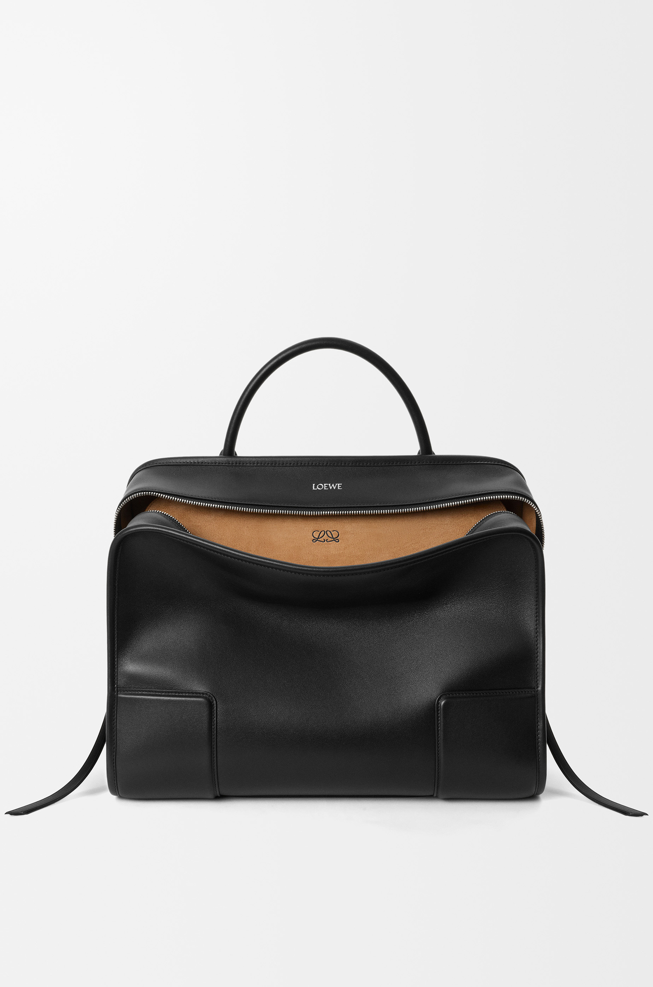 LOEWE Bolso Amazona 180 XL en piel de ternera suave Negro