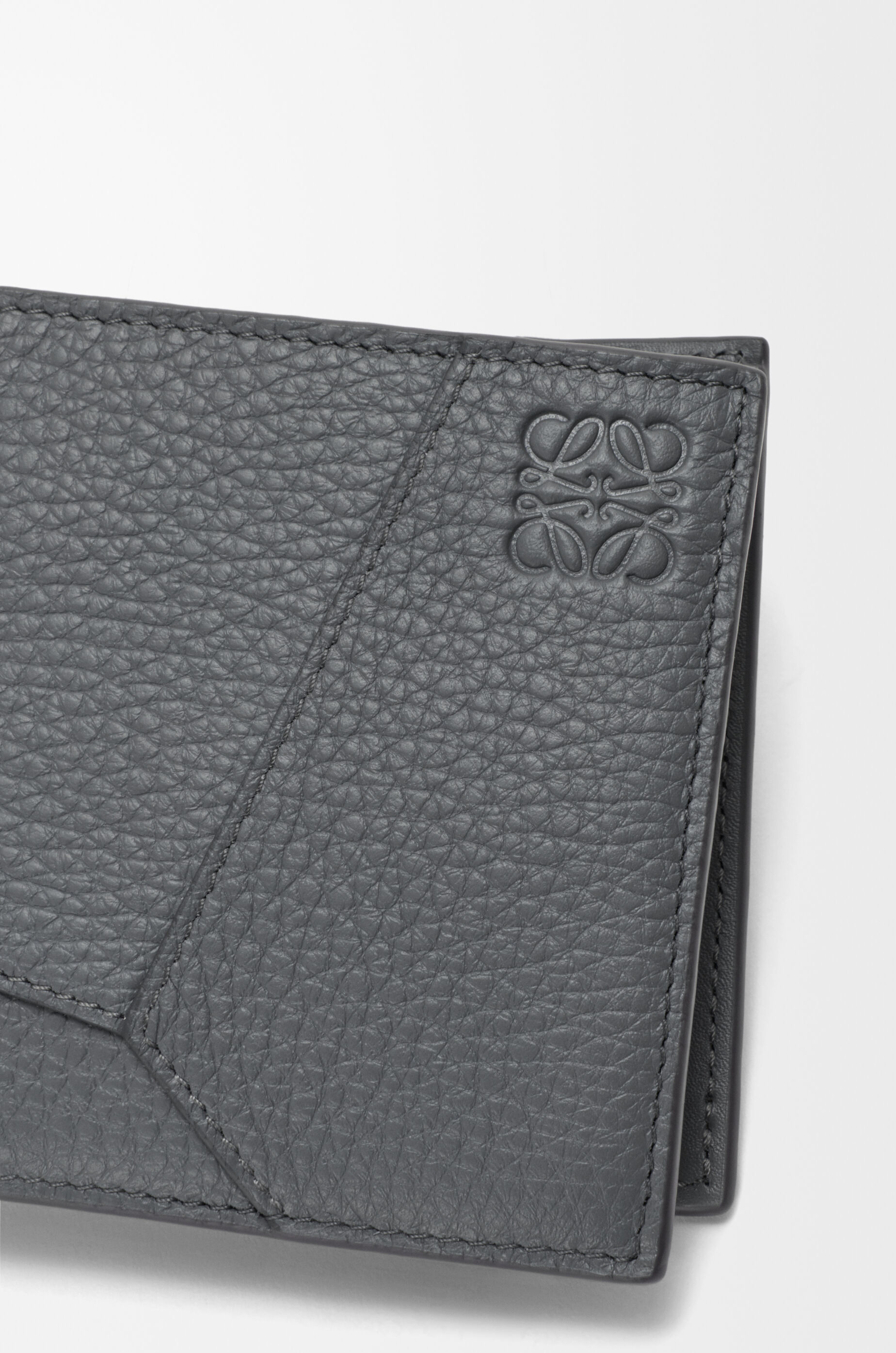 LOEWE PUZZLE EDGE BIFOLD COIN ダークグレー Puzzle bifold coin wallet in supple grained calfskin Grey - LOEWE