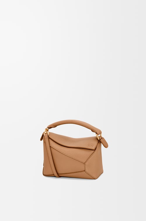 LOEWE Bolso Puzzle mini en piel de ternera Toffee