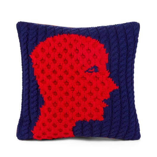 LOEWE Hand Knitted Cushion 7 40X40 蓝色/红色 LOEWE Hand Knitted Cushion 7 40X40 蓝色/红色 all