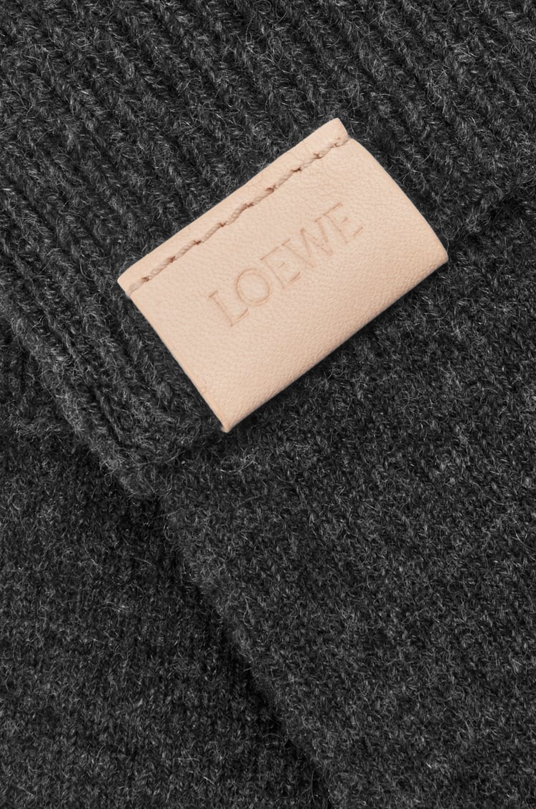 LOEWE グローブ（カシミヤ） ブラック