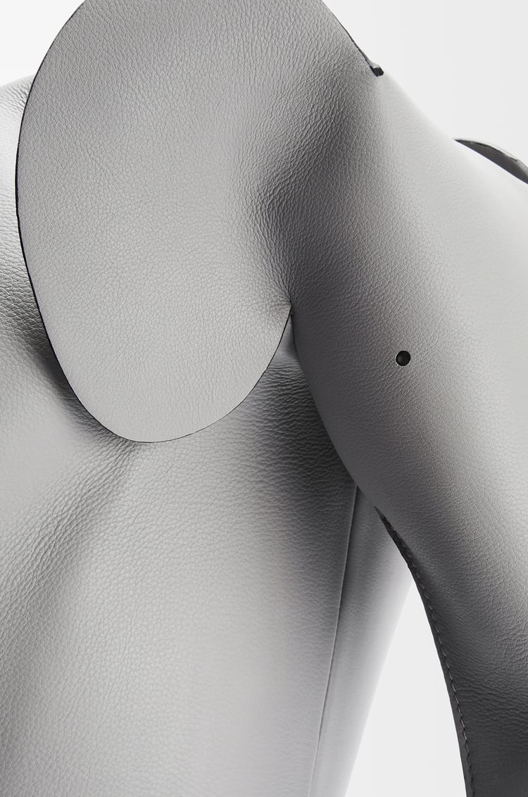 LOEWE Bolso Elephant grande en piel de ternera Gris Asfalto