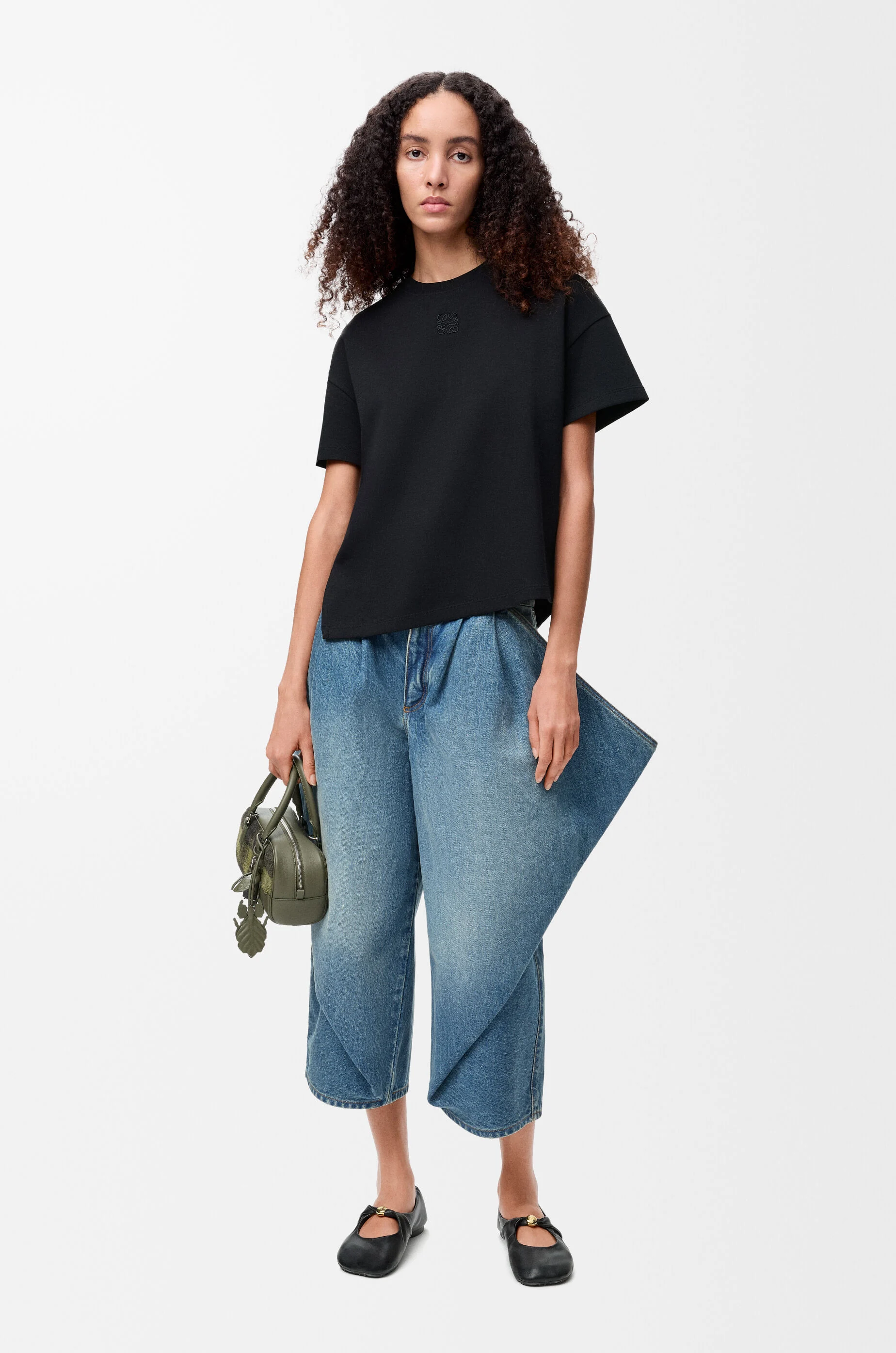 アシンメトリー Tシャツ（コットンブレンド） ブラック - LOEWE