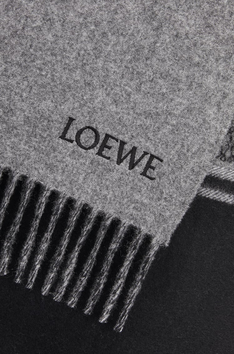 LOEWE スカーフ（ウール&カシミヤ） ブラック/グレー