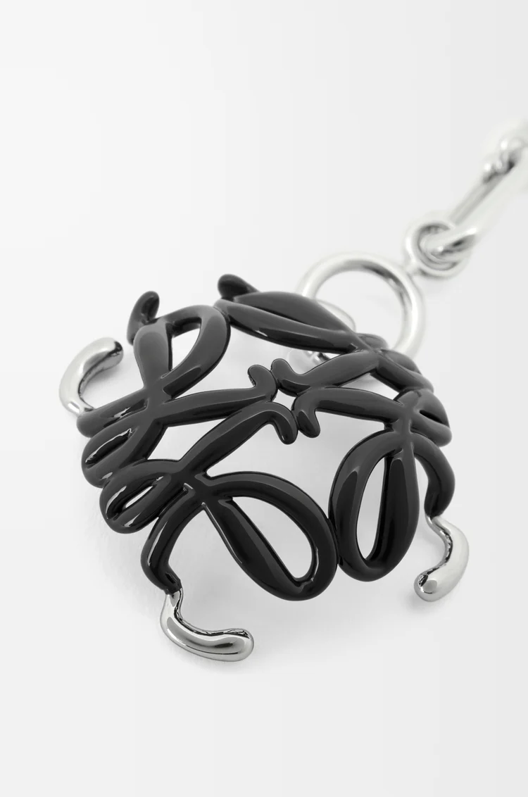 LOEWE Charm Scarabeo Anagram Plata/Negro