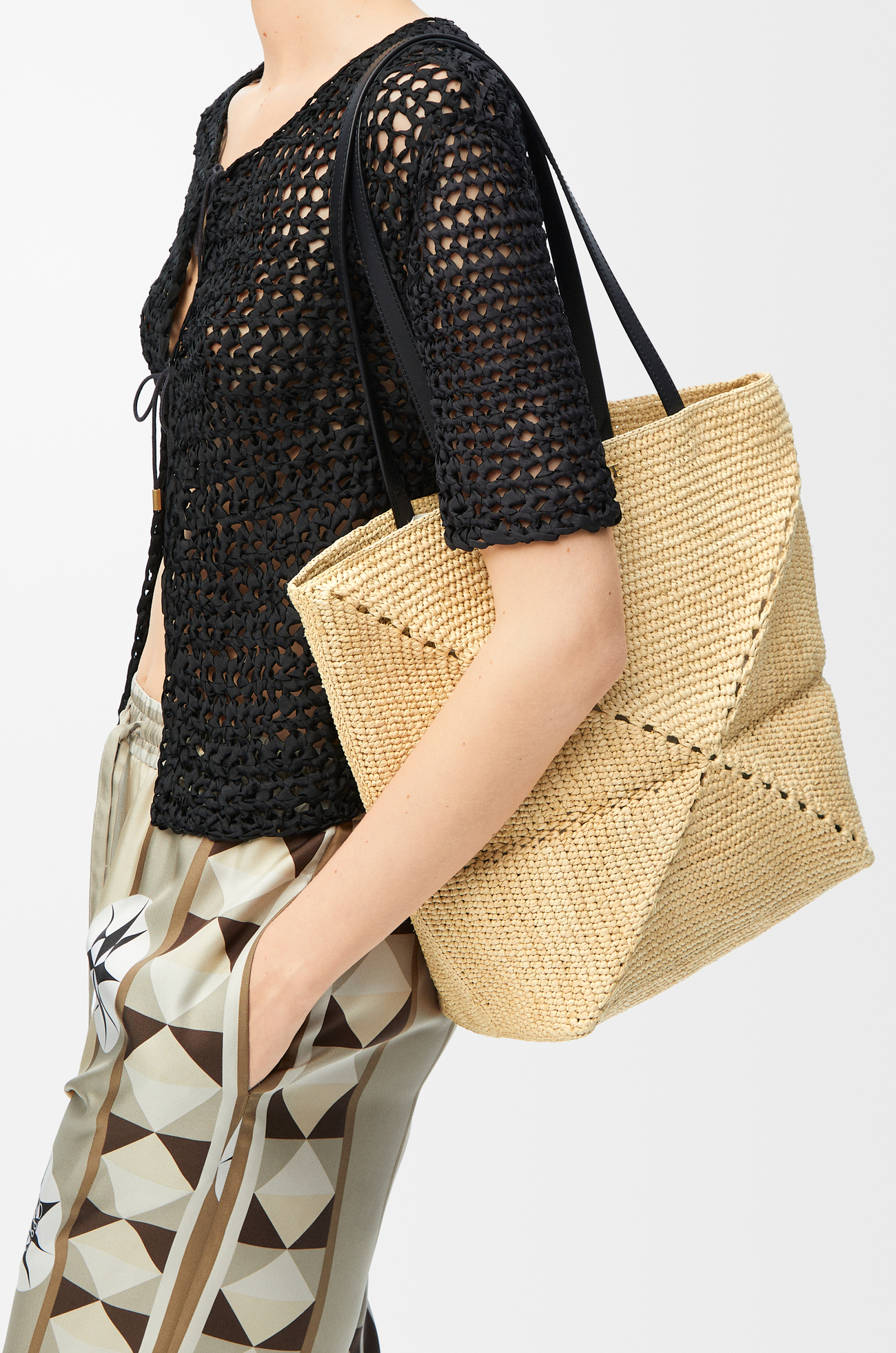 LOEWE Medium Puzzle Fold tote in raffia Natural