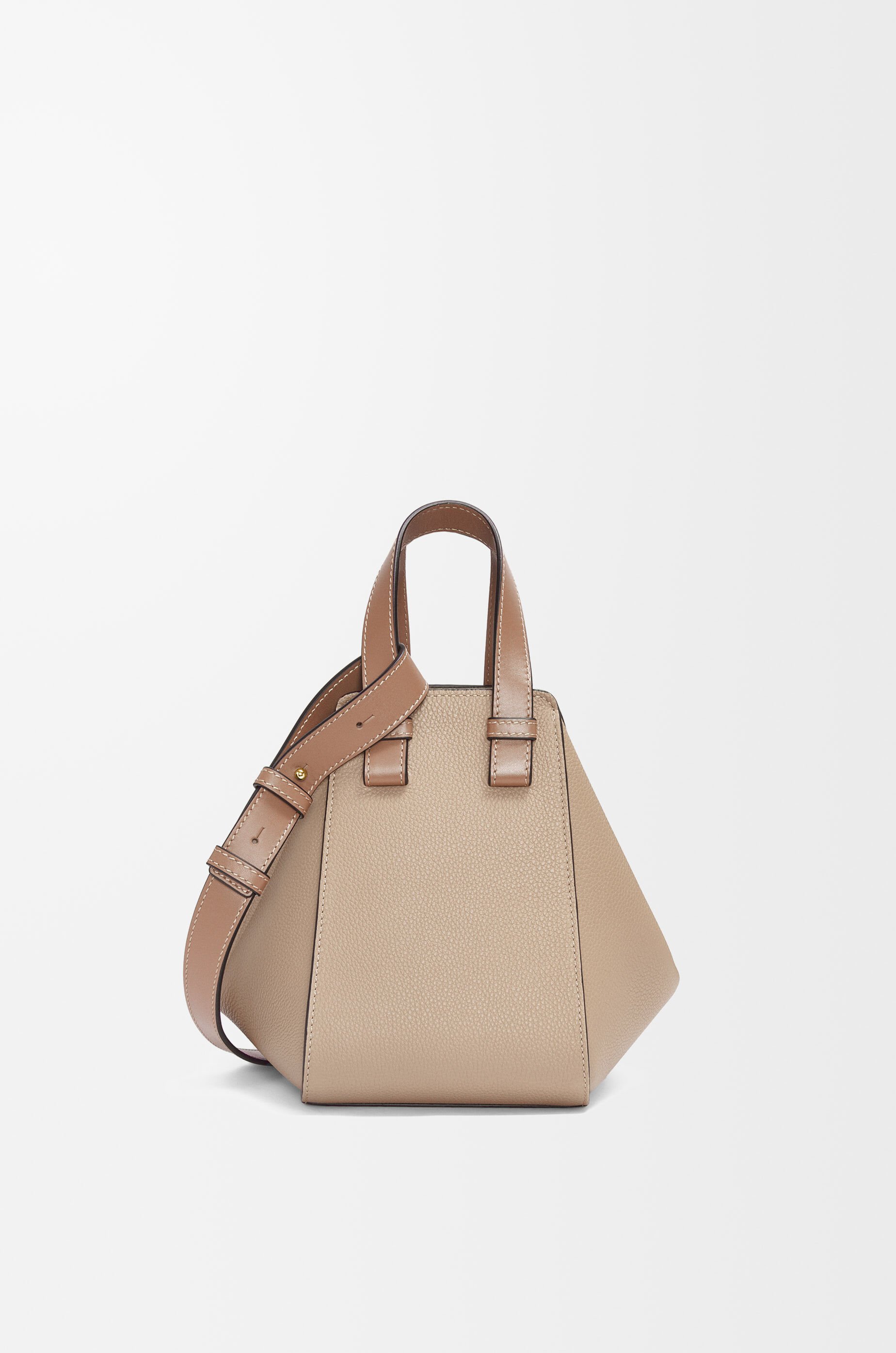 ハンモックバッグ コンパクト（ソフトグレインカーフ） ベージュ - LOEWE