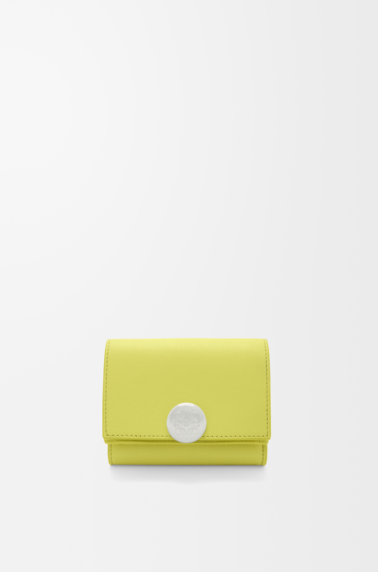 LOEWE Pebble trifold wallet in shiny nappa calfskin Light Citrine