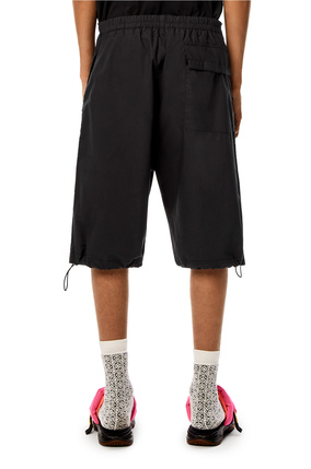 LOEWE Utility cargo bermuda shorts in cotton Black plp_rd