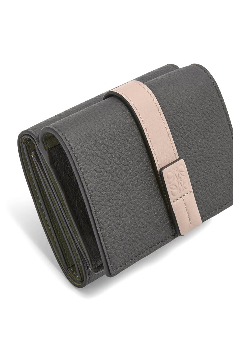 LOEWE Trifold wallet in soft grained calfskin Anthracite/Ghost